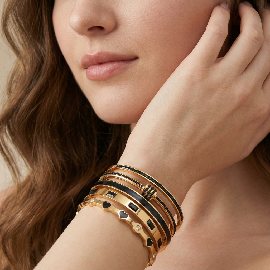 Titanium Steel Bracelet Women's High Sense Oil Drop Peach Heart Diamond