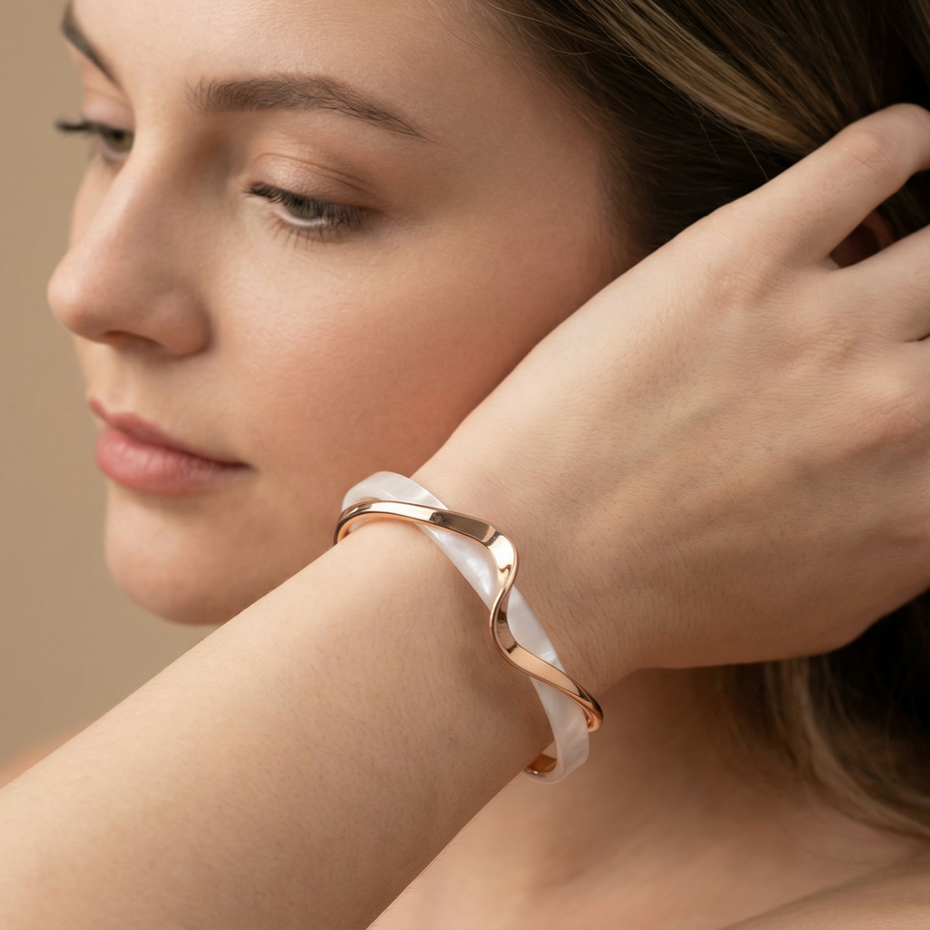 Light-luxury Panel Curved Metal-textured Korean-style Trendy Social Media Worthy Jewelry