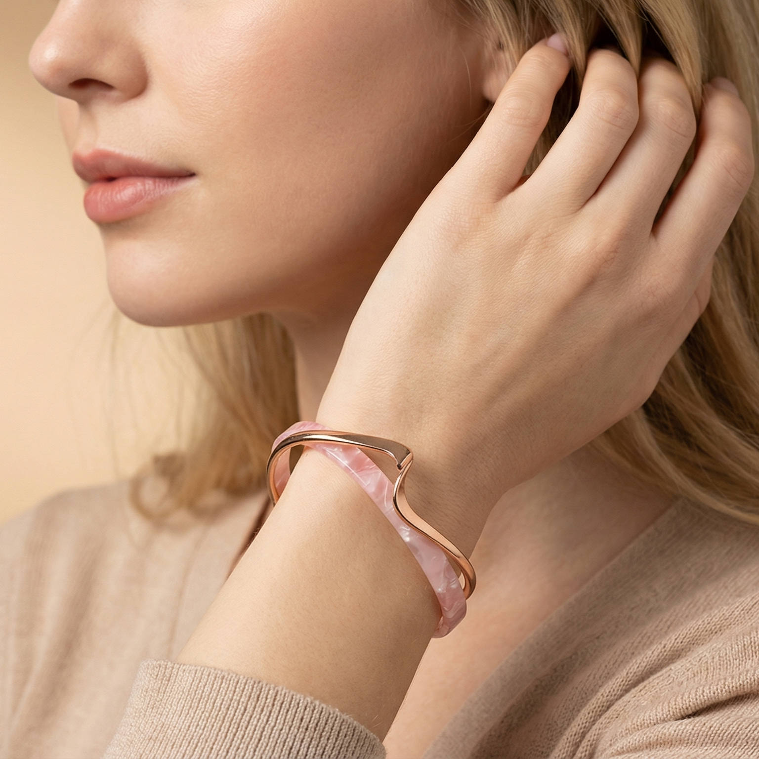 Light-luxury Panel Curved Metal-textured Korean-style Trendy Social Media Worthy Jewelry